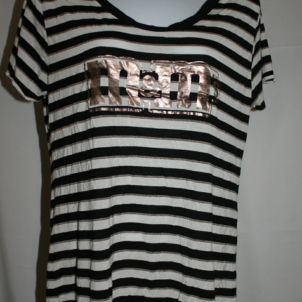 Ladies Black, White and Gold M&M tee